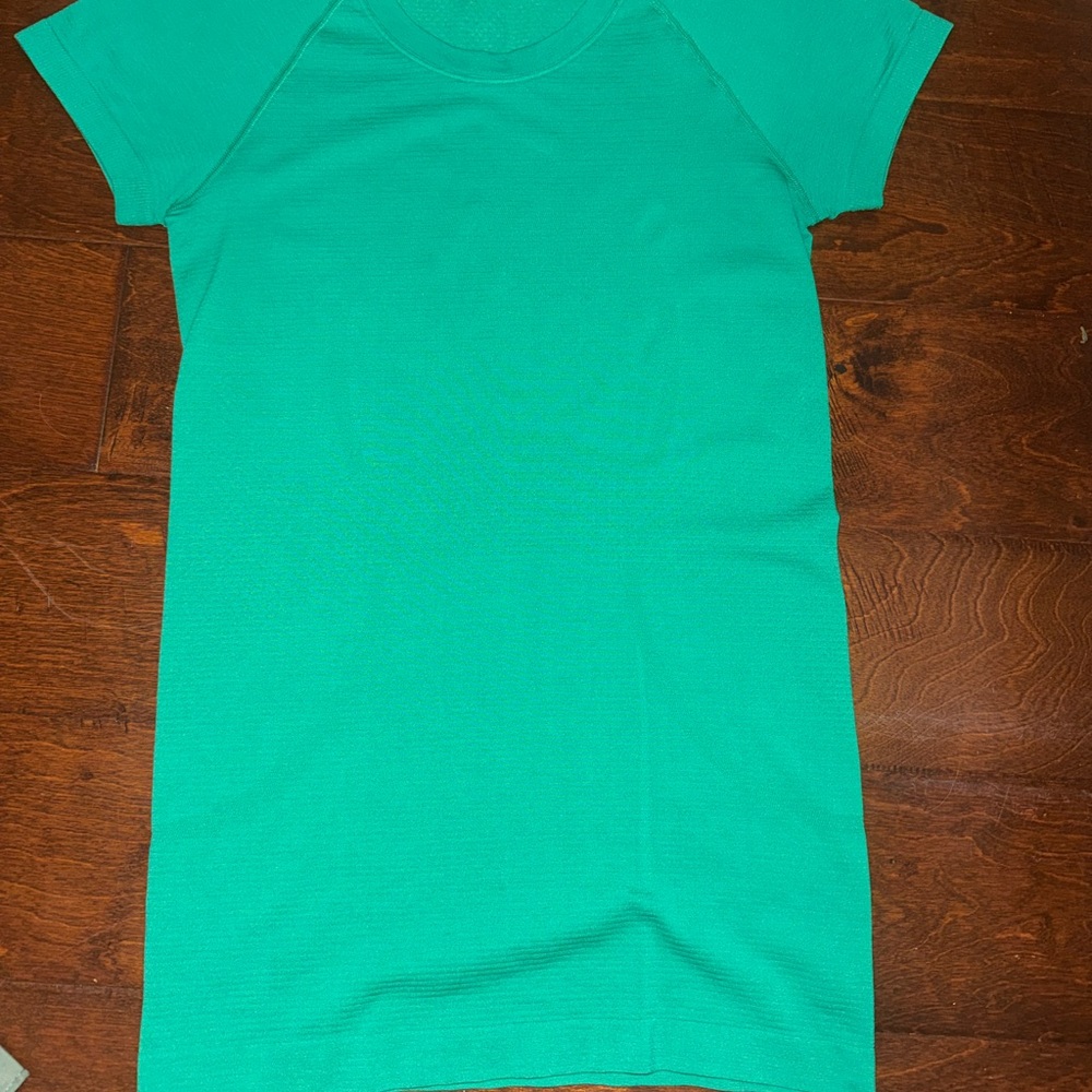 Swiftly Tech Short-Sleeve Shirt 2.0